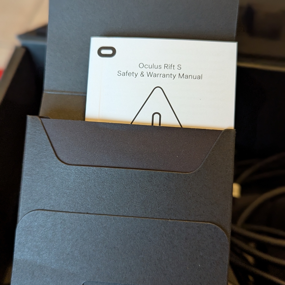 Oculus Rift S PC-Powered VR Gaming Headset - Picture 6 of 10